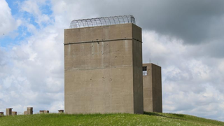 La mejor oferta inmobiliaria para huir de 2020 es este bunker de la Guerra Fría y silo de misiles